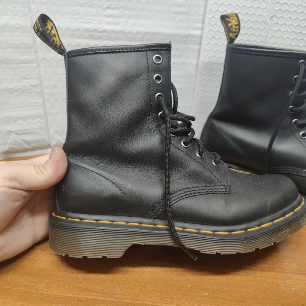 Dr. Martens 1460 Smooth Leather Lace Up Boots Womens Size 7 - Picture 6 of 14